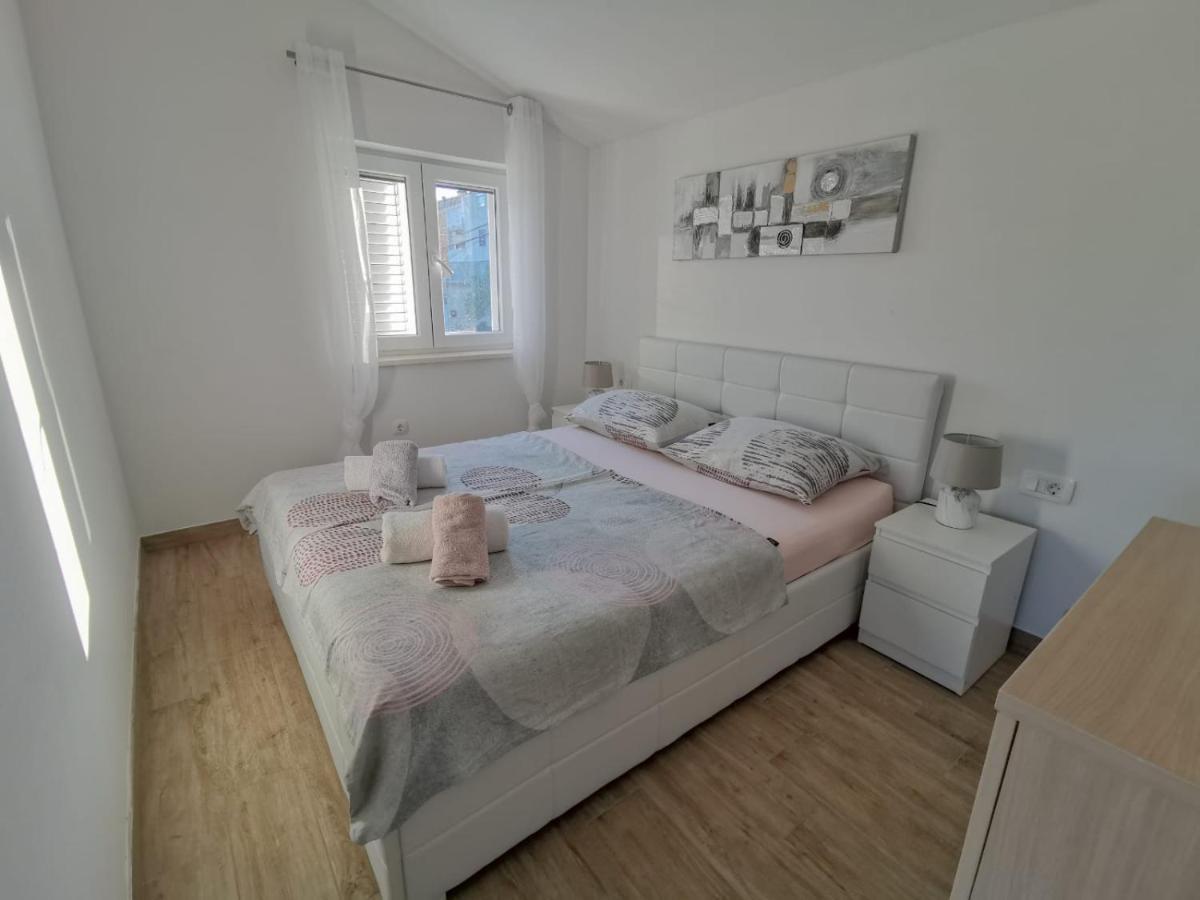 Apartmani Goga 2 โมลัต ภายนอก รูปภาพ